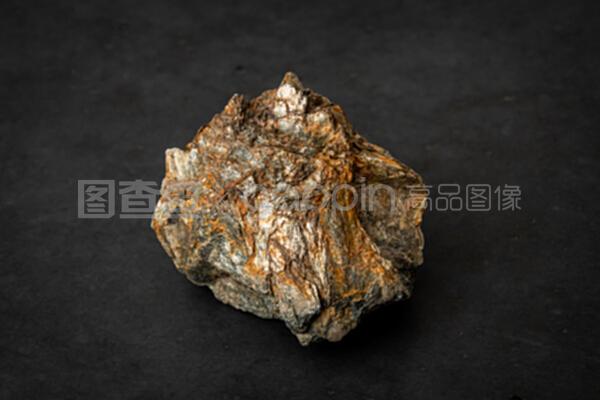 金屬元素含量高的礦石為何會(huì)起泡？—— 揭秘礦石起泡現(xiàn)象的科學(xué)原理